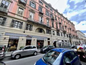 4 Locali - Torino, Via Giolitti